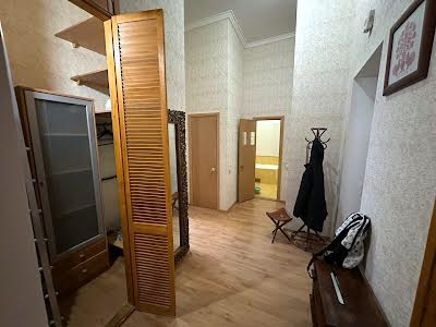 квартира за адресою Шовковична вул., 16-Б
