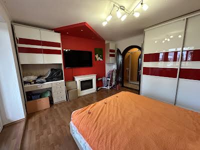 квартира за адресою Артема, 34