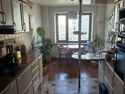 квартира за адресою Миколи Бажана просп., 24/1