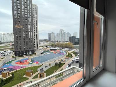 квартира за адресою Дніпровська набережна вул., 18-Б