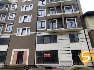 комерційна за адресою Залізнична вул., 42а
