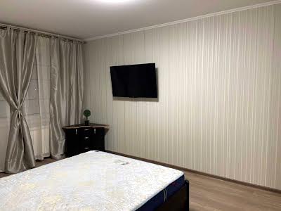 квартира по адресу Ревуцкого ул., 42-А