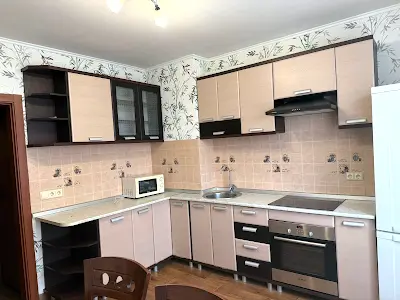 квартира за адресою Здолбунівська вул., 13