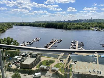 квартира за адресою Раїси Окіпної вул., 18