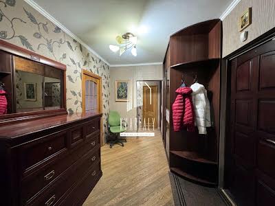 квартира за адресою Федора Ернста вул., 8