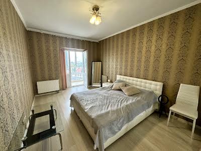 квартира за адресою Патріарха Мстислава Скрипника вул., 48-А