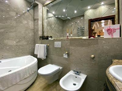 квартира за адресою Київ, Кропивницького вул., 8