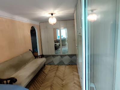 квартира за адресою Братів Зірових, 25