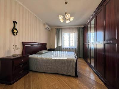 квартира за адресою Федора Ернста вул., 8