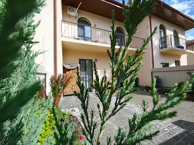 будинок за адресою смт. Ворзель, Кленова вул.