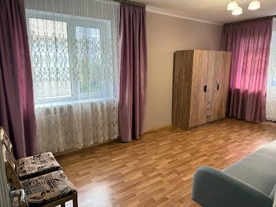 квартира за адресою Новгород-Сіверська вул. (Новгородська), 11