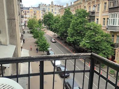 квартира по адресу Лисенка ул., 4