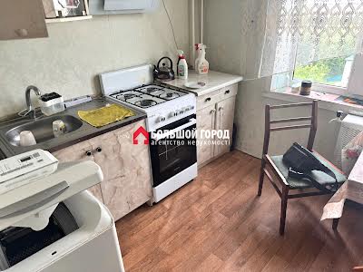 квартира за адресою Чарівна вул., 153