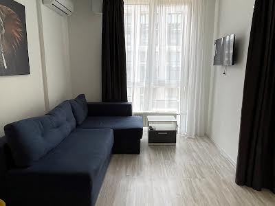 квартира за адресою Київ, Салютна вул., 2к4