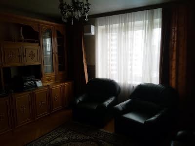 квартира за адресою Авіаконструктора Антонова вул., 7