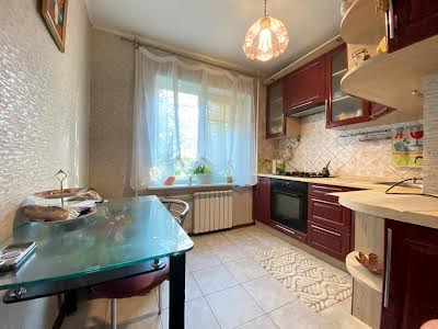 квартира по адресу Киев, Докії Гуменної ул. (Юрия Смолича), 4