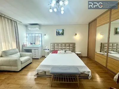 квартира за адресою Печерський узвіз, 8