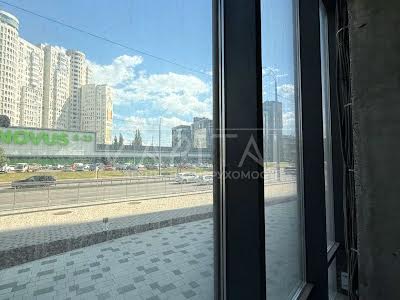 комерційна за адресою Миколи Міхновського бульв. (Дружби Народів), 13