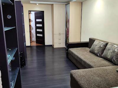 квартира за адресою Оноре де Бальзака вул., 4