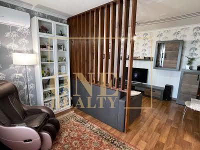 квартира за адресою Білицька вул., 18