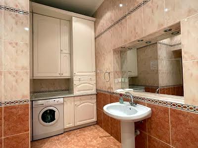 квартира за адресою Обсерваторна вул., 10