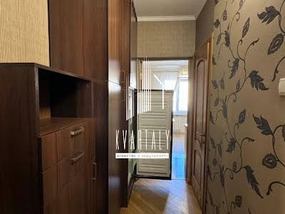 квартира за адресою Федора Ернста вул., 8