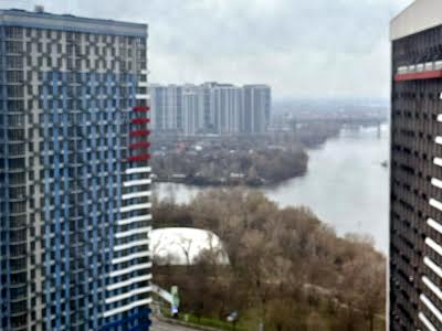 квартира за адресою Причальна вул., 12
