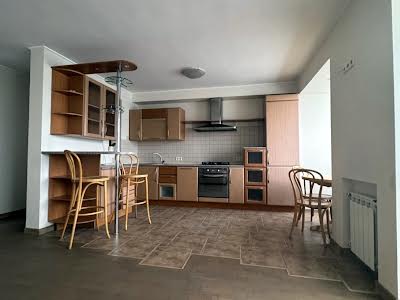 квартира за адресою Гоголівська вул., 27
