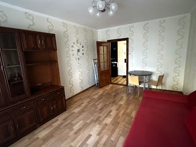 квартира за адресою Драгоманова вул., 12-А