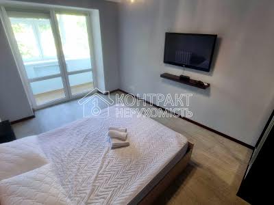 квартира по адресу 23 Августа ул., 31