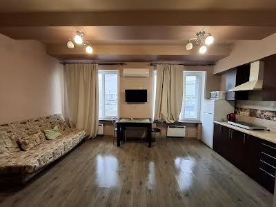 квартира за адресою Межигірська вул., 78