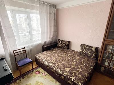 квартира за адресою Братиславська вул., 34