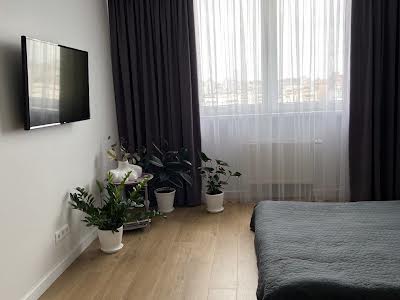 квартира за адресою Соломії Крушельницької вул., 13