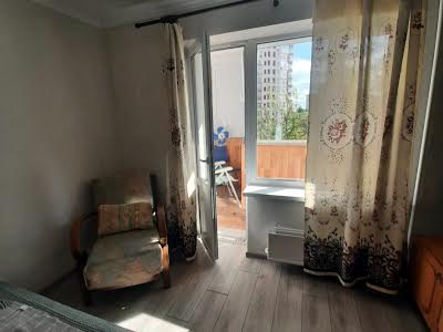 квартира по адресу Киев, Ирпенская ул., 65