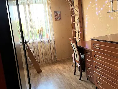 квартира за адресою Новодарницька вул., 27