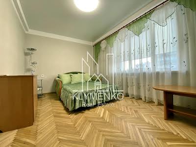 квартира за адресою Ентузіастів вул., 7