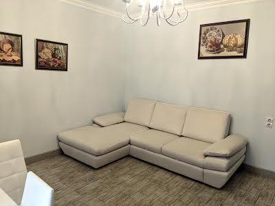 квартира за адресою Драгоманова вул., 2-А