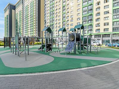 квартира за адресою Михайла Максимовича вул. (Онуфрія Трутенка), 32б