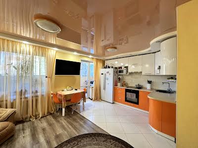 квартира по адресу Рабочая ул., 75