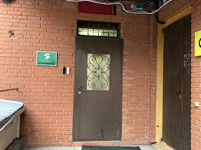комерційна за адресою Дегтярівська вул., 33Б