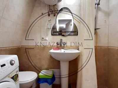 квартира за адресою Красицького вул., 8