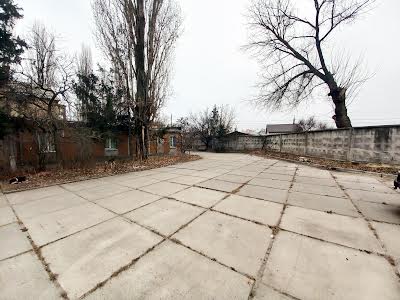 комерційна за адресою Олексія Курінного вул. (Карла Маркса), 40