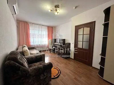 квартира по адресу Русовой 7, 7
