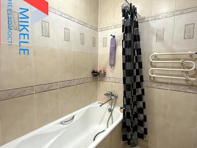 квартира за адресою Шовкуненка вул., 8/20