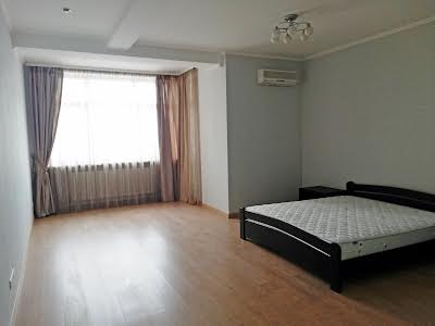квартира по адресу Леси Украинки бульв., 23а