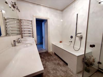 квартира за адресою Назарівська вул. (Вєтрова), 23