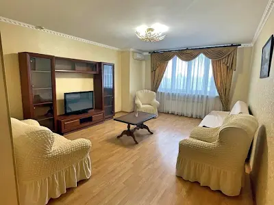 квартира за адресою Срібнокільська вул., 1