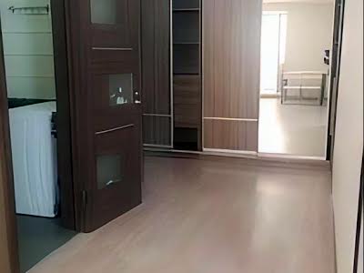 квартира по адресу Гвардейцев-Широнинцев ул., 29а