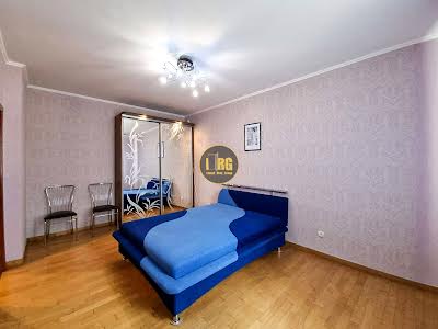 квартира по адресу Киев, Леся Курбаса просп., 7-А