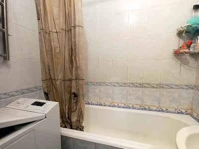 квартира за адресою Свободи просп., 38